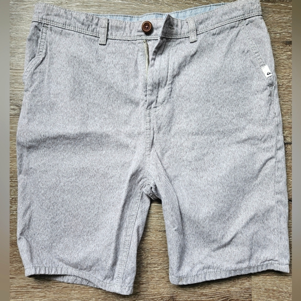 Mens sz 30 QuickSilver Gray Shorts